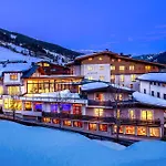 Neuhaus Hotel Saalbach-Hinterglemm