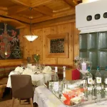 Neuhaus Hotel 4*