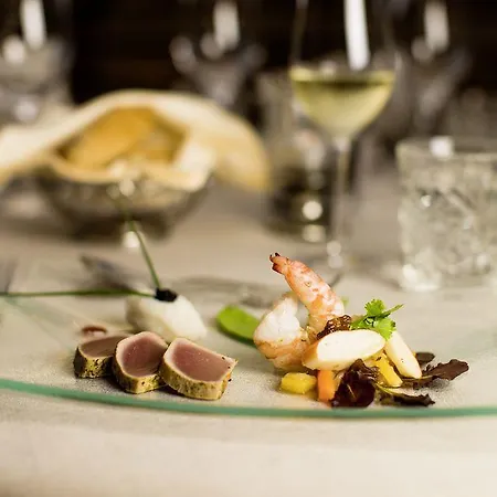 Neuhaus 4* Σάαλμπαχ-Χίντεργκλεμ