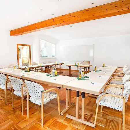 Neuhaus 4* Σάαλμπαχ-Χίντεργκλεμ