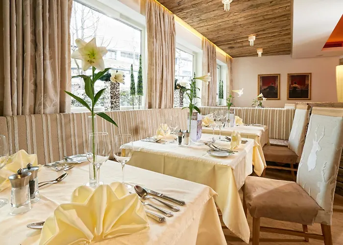 Neuhaus ホテル ザールバッハ・ヒンターグレム