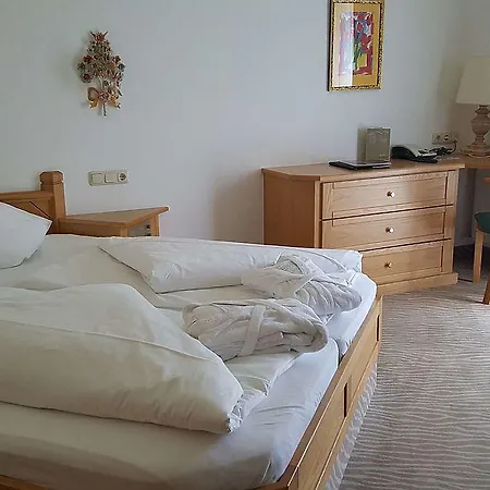 Neuhaus ホテル 4*