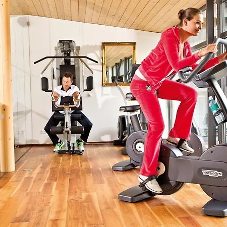 Neuhaus ホテル 4*