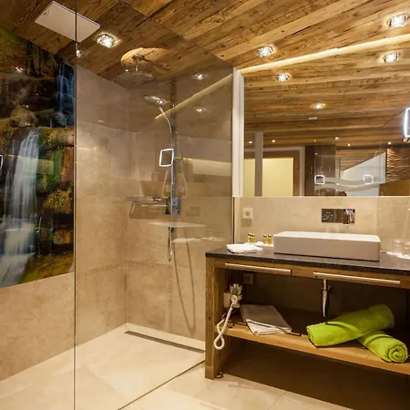 Neuhaus Otel Saalbach-Hinterglemm